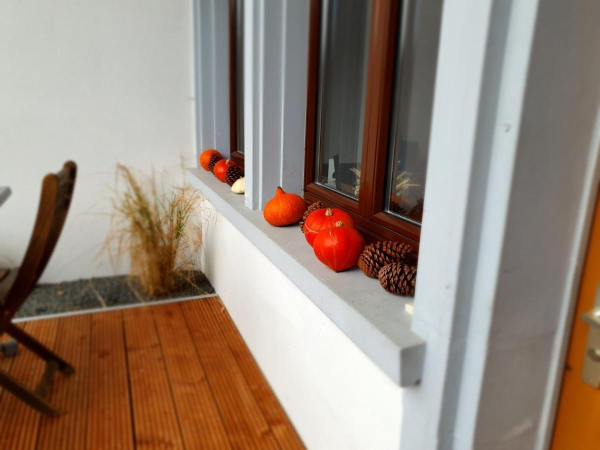 O Valanvron - Appartement Dans Une Ancienne Ferme Neuchateloise La Chaux De Fonds Esterno foto